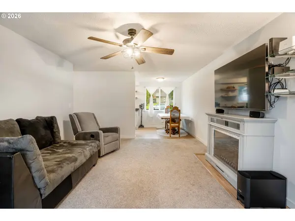 1318 SE BEAVER CREEK LN, Troutdale, OR 97060