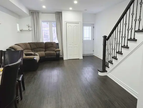 49 Torrens AVE, Toronto E03, ON M4K 2H9