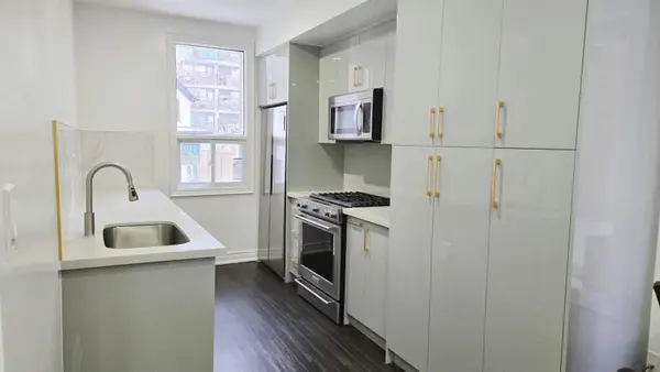 49 Torrens AVE, Toronto E03, ON M4K 2H9