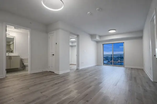 1475 Whites RD #403, Pickering, ON L1V 0H3