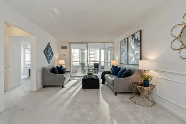 610 Bullock DR #701, Markham, ON L3R 0G1