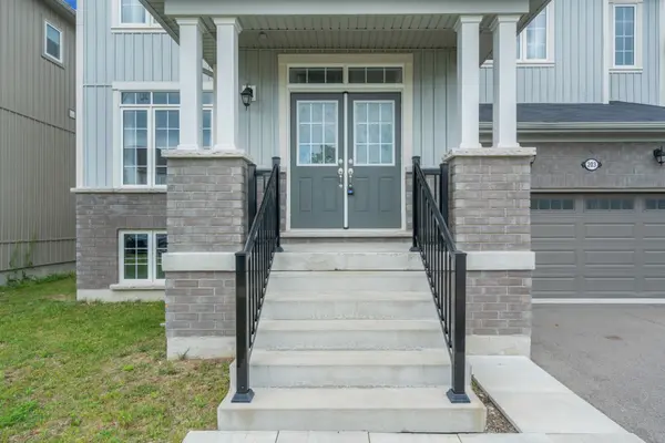 203 Roy DR, Clearview, ON L0M 1S0