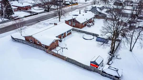 90 Queen ST E, Springwater, ON L0L 1P0