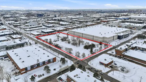 601 Supertest RD, Toronto W05, ON M3J 2M9