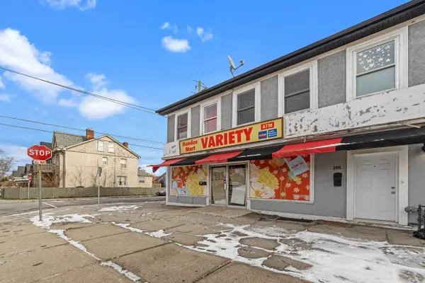 208 Mary ST, Hamilton, ON L8L 4V8