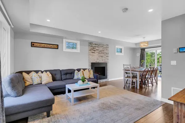 4 Pinewood BLVD, Kawartha Lakes, ON K0M 2T0