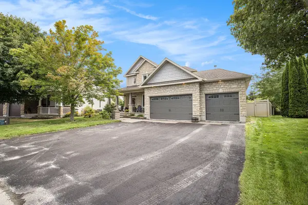 38 Oradea CRES, Stittsville - Munster - Richmond, ON K0A 2Z0