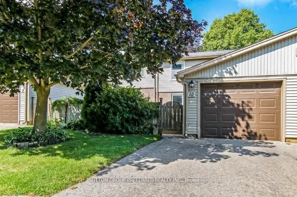 10 Berkshire CT, London South, ON N6J 3N7