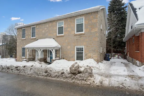 32 ERAMOSA RD, Guelph, ON N1E 2L5