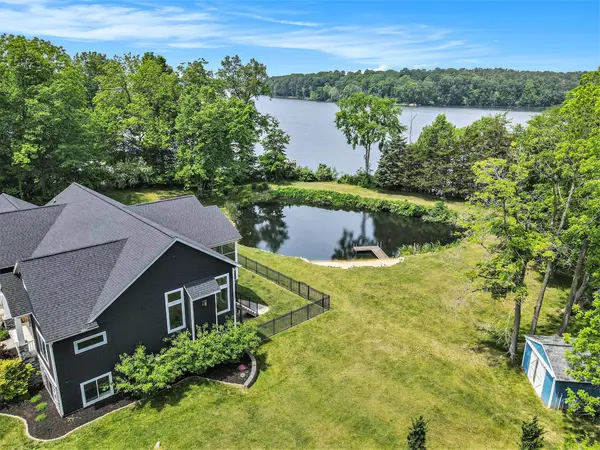 3589 Shoreline DR, Allegan Twp, MI 49010