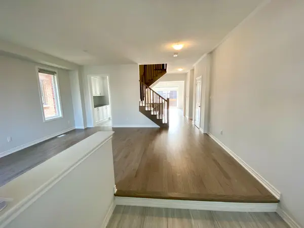 45 Bill Guy DR #Main, Georgina, ON L4P 0J1