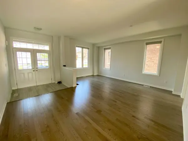 45 Bill Guy DR #Main, Georgina, ON L4P 0J1