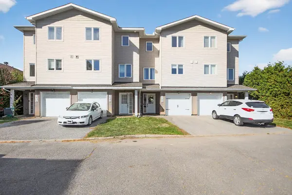 2642 Palings Private, Blossom Park - Airport And Area, ON K1T 4A4