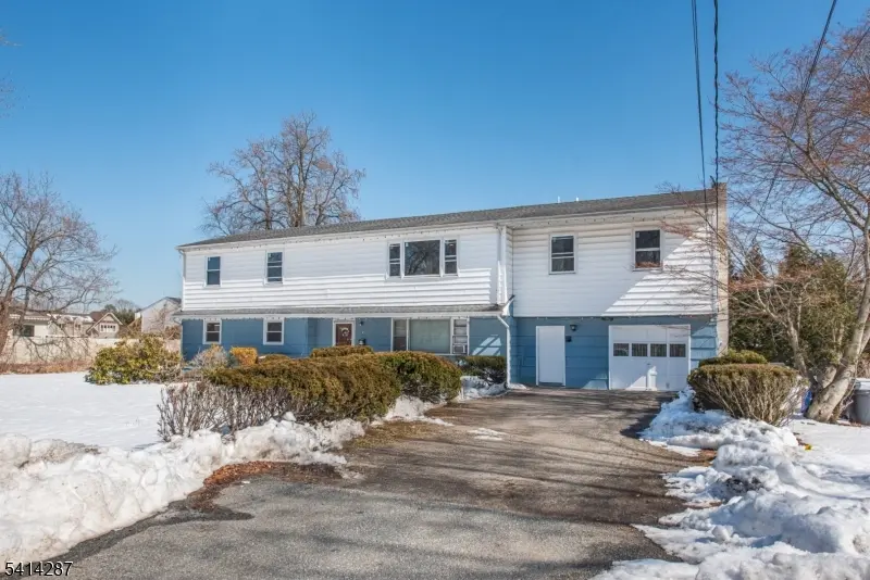 10 Cardinal Ln, Lincoln Park Boro, NJ 07035