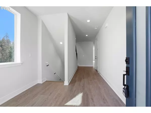 Tigard, OR 97224,15974 SW PEACE AVE