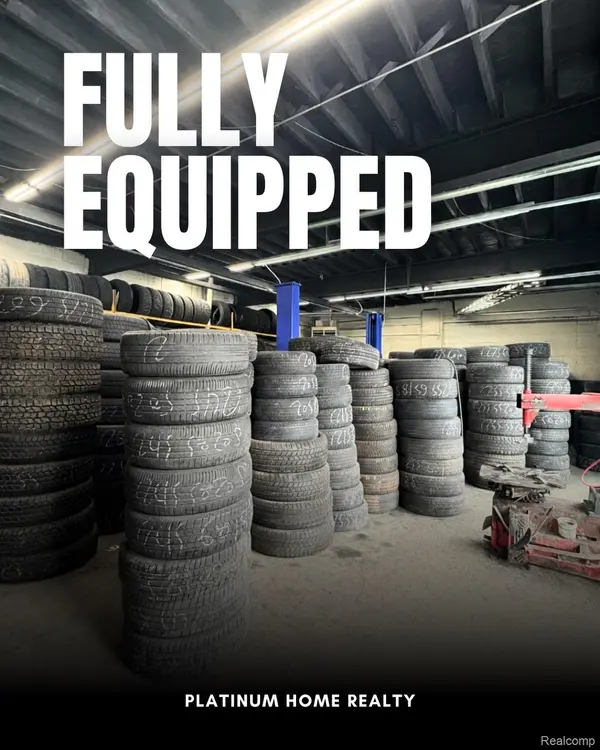 20045 Conant ST, Detroit, MI 48234