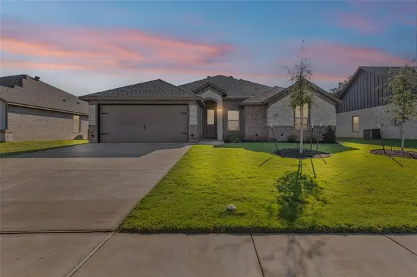 620 Jameson Street, Springtown, TX 76082