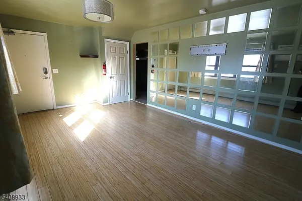 183C Terhune Ave #C, Lodi Boro, NJ 07644