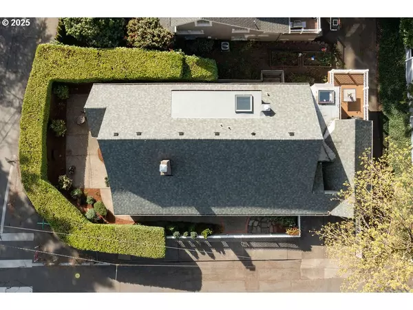 Portland, OR 97201,2695 SW MONTGOMERY DR