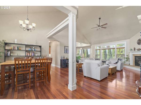 2610 CROWTHER DR, Eugene, OR 97404