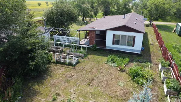 218 3 AVE E, Cereal, AB T0J 0N0