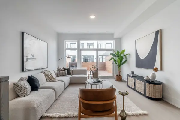 35 Lou Parsons WAY #59, Mississauga, ON L5H 0B2