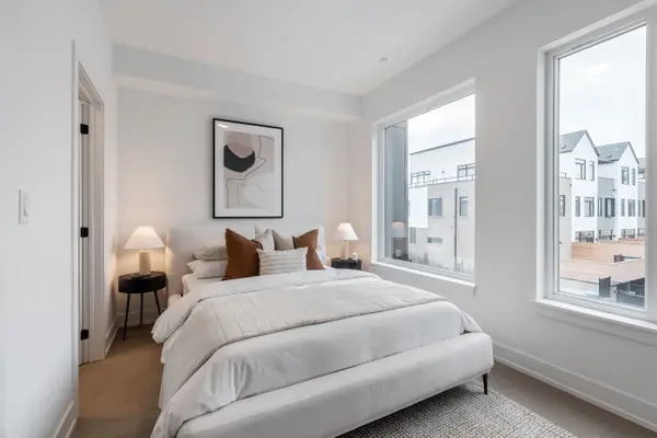 35 Lou Parsons WAY #59, Mississauga, ON L5H 0B2