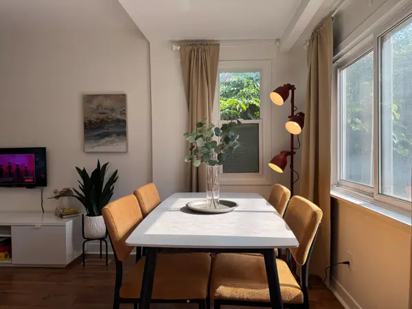 325 Westmoreland AVE N, Toronto W02, ON M6H 3A6