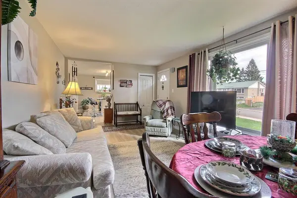 28 Dufferin ST, Brighton, ON K0K 1H0