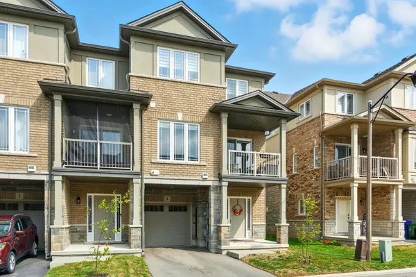 9 Laguna Village CRES, Hamilton, ON L0R 1P0