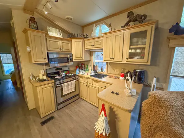 77719 BLUEWATER HWY, Bluewater, ON N0M 1G0