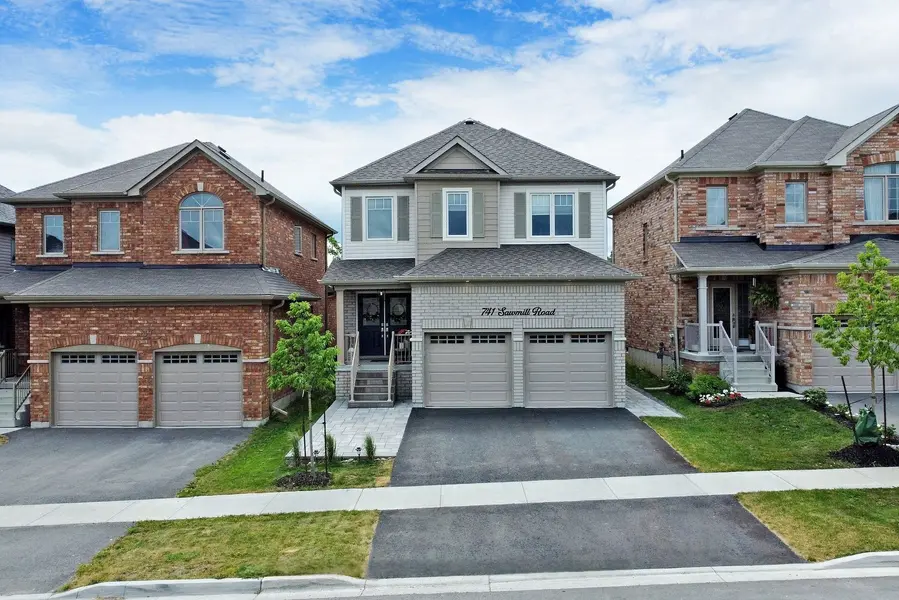 741 Sawmill RD, Peterborough, ON K9L 0G3