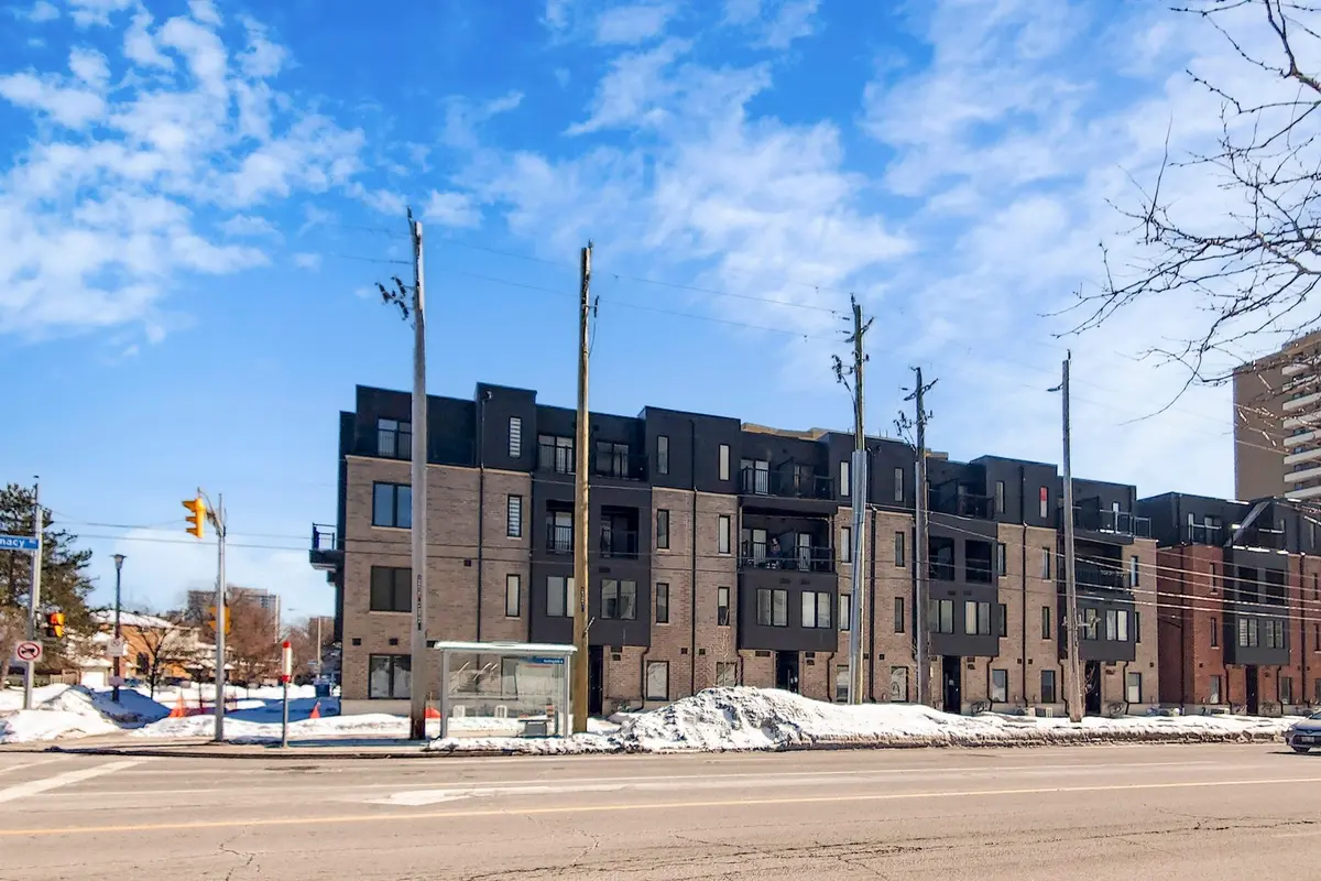 3079 Pharmacy AVE #22, Toronto E05, ON M1T 1H8