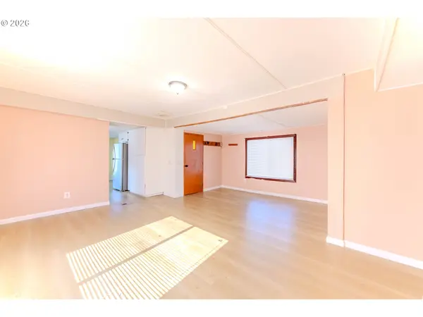 1999 JANSEN WAY #66, Woodburn, OR 97071