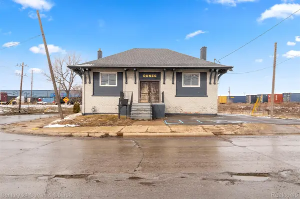 10500 Southern ST, Dearborn, MI 48126