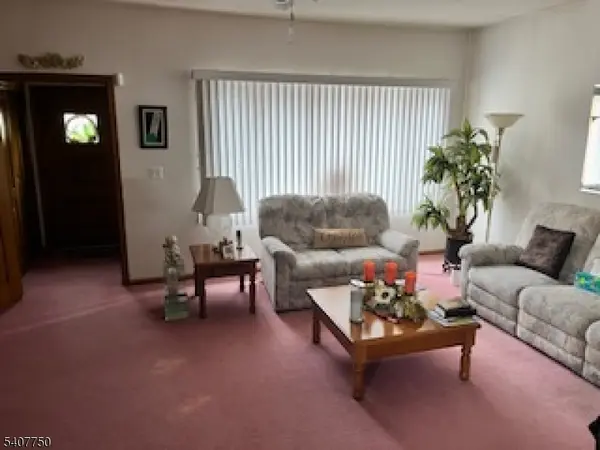 271 Danforth Ave, Jersey City, NJ 07305