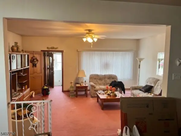 271 Danforth Ave, Jersey City, NJ 07305