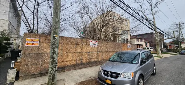 255 Mayfair DR North, Brooklyn, NY 11234