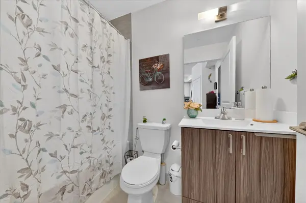 60 Ann O'Reilly RD #455, Toronto C15, ON M2J 0C8