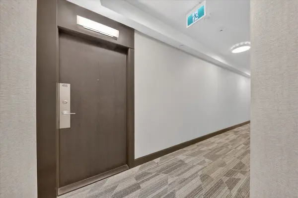 60 Ann O'Reilly RD #455, Toronto C15, ON M2J 0C8