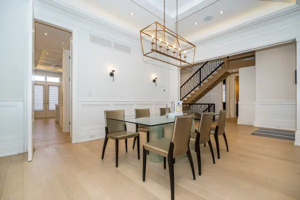 169 Old Forest Hill RD, Toronto C04, ON M6C 2G7