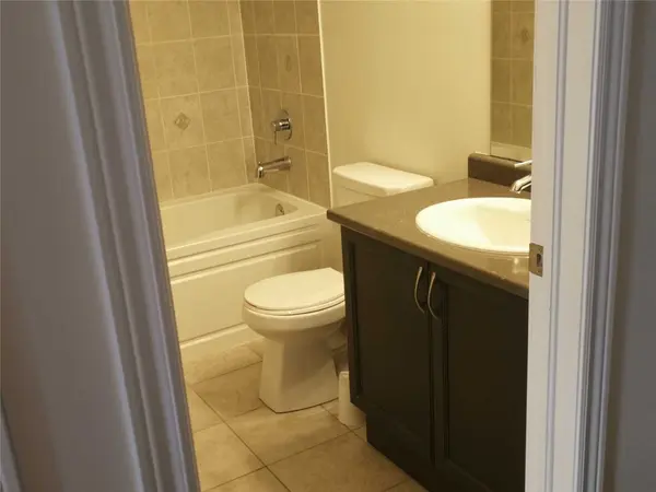 15 Durblee AVE, Aurora, ON L4G 0Z8