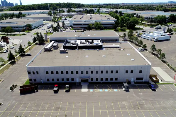 320 Matheson BLVD W #108, Mississauga, ON L5R 3R1