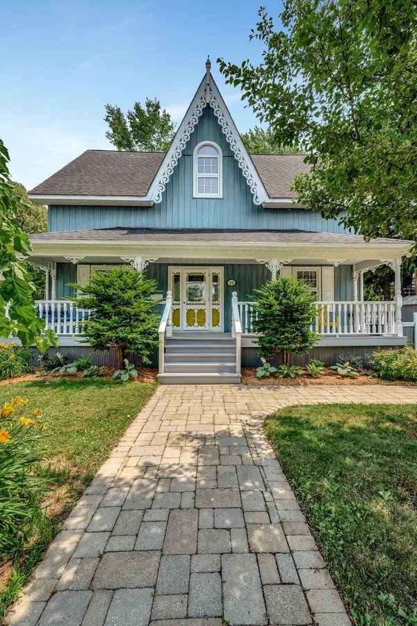 18 Queen ST, Prince Edward County, ON K0K 2T0