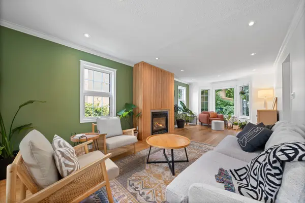 18 Queen ST, Prince Edward County, ON K0K 2T0