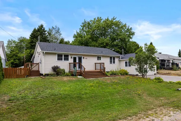 60 Hemlock ST, Highlands East, ON K0L 1M0