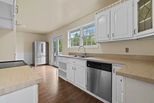 60 Hemlock ST, Highlands East, ON K0L 1M0