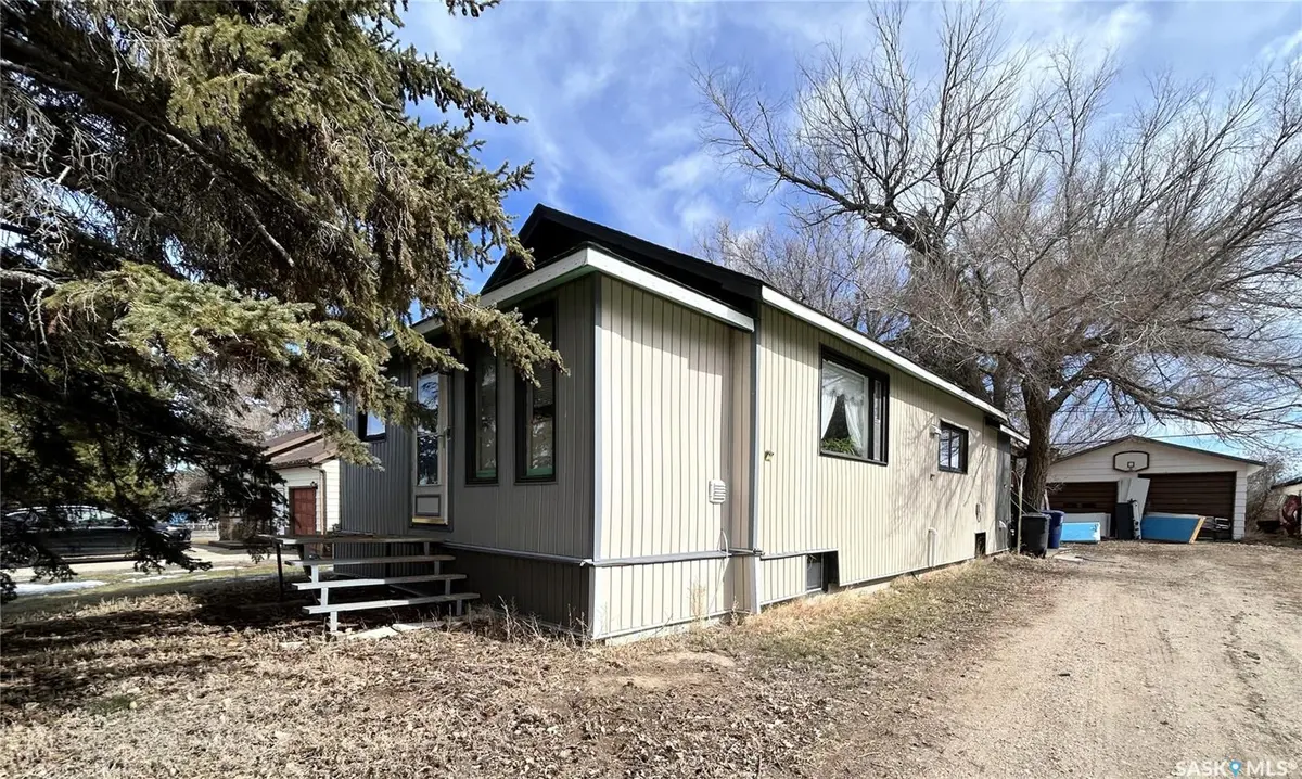 625 Maharg AVENUE, Burstall, SK S0N 0H0