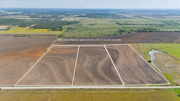 TBD Hcr-1153, Blum, TX 76627