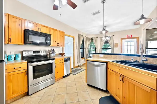 110 Jeffrey Circle, Gun Barrel City, TX 75156